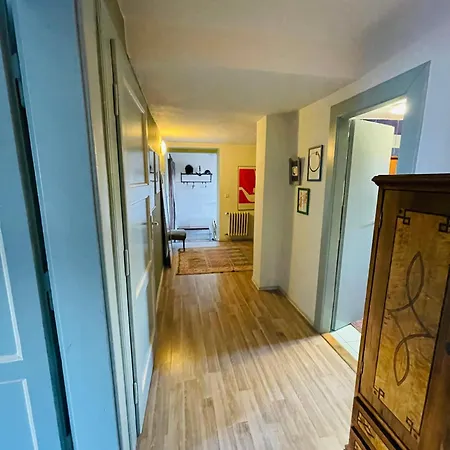 Apartamento Flat With Heart And Art Nearby Centre Of The Praga Exterior foto