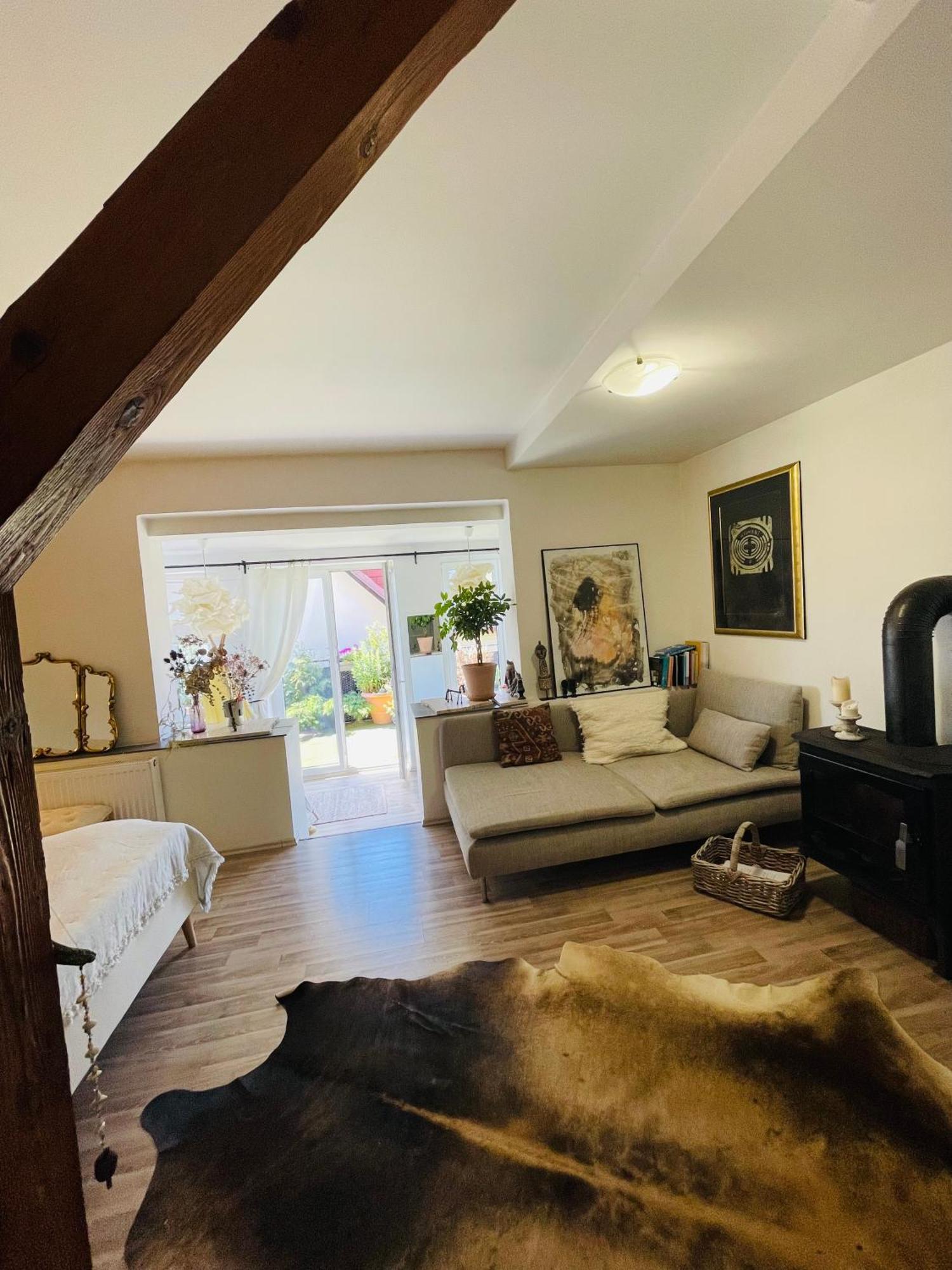 Flat With Heart And Art Nearby Centre Of The Прага