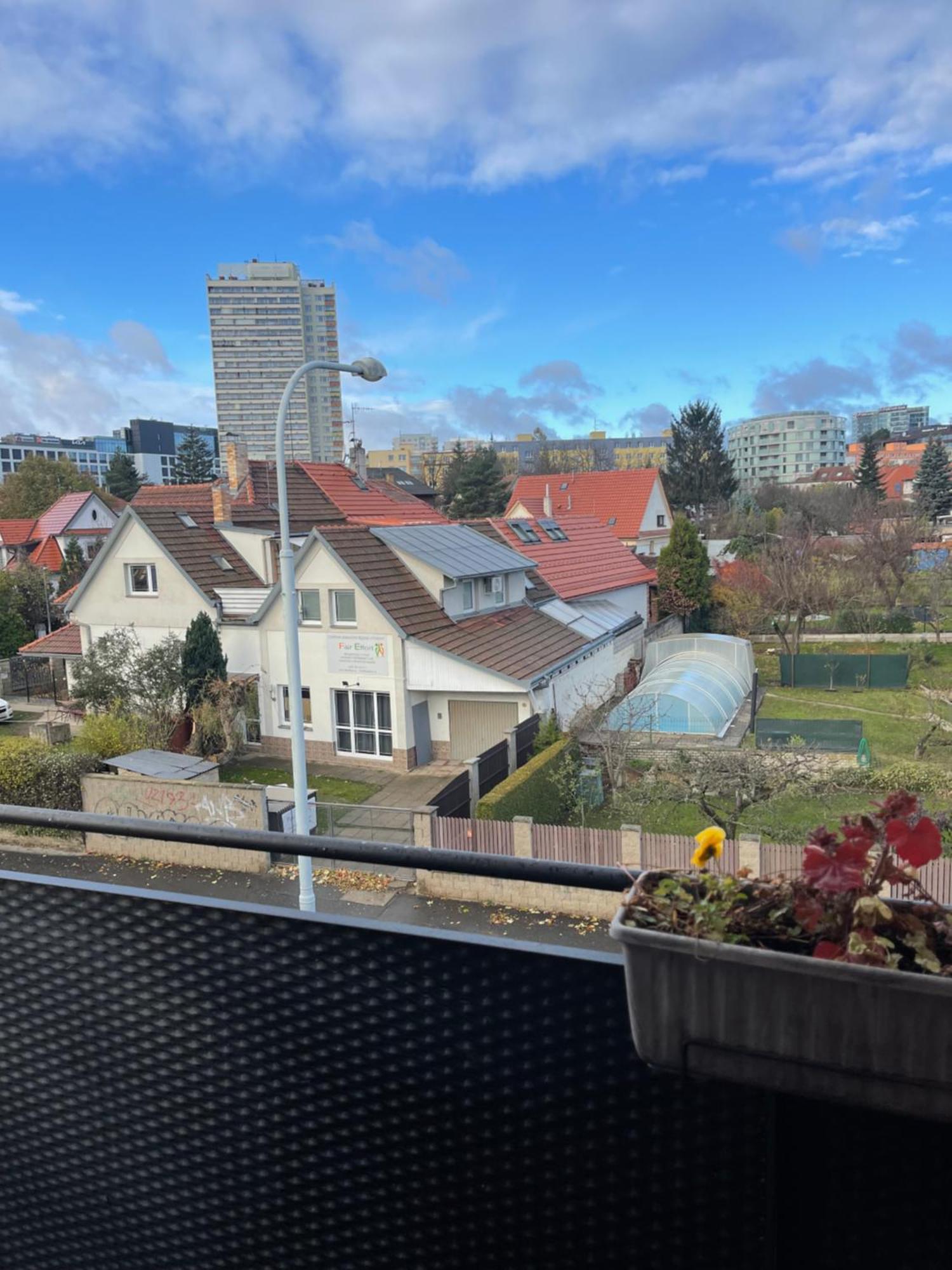 Апартаменти Flat With Heart And Art Nearby Centre Of The Прага